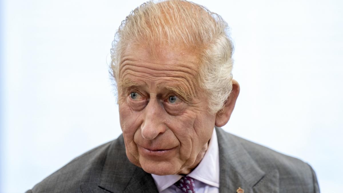 Royals-Fans sind in Sorge um K&ouml;nig Charles III.: Der Briten-Monarch muss wegen einem operativen Eingriff ins Krankenhaus. (Foto)