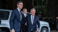 Steve Witkoff (r), Sondergesandter der Vereinigten Staaten, und Jared Kushner, Trumps Schwiegersohn.