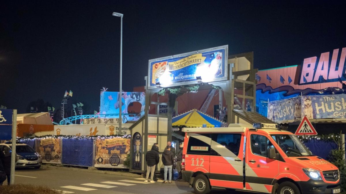 Auf dem Weihnachtsmarkt in Berlin-Lichtenberg ereignete sich ein t&ouml;dlicher Unfall. (Foto)