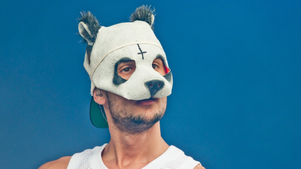 Der Rapper Cro zeigt sich in der &Ouml;ffentlichkeit nie ohne seine Maske. Wird sich das bald &auml;ndern? (Foto)