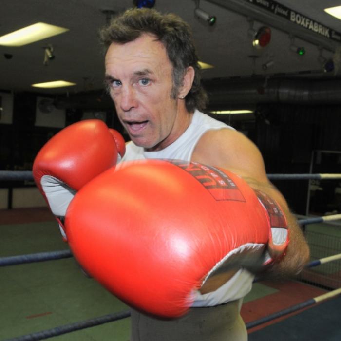 Box-Champ verlassen die Kräfte - Ehefrau Maria 