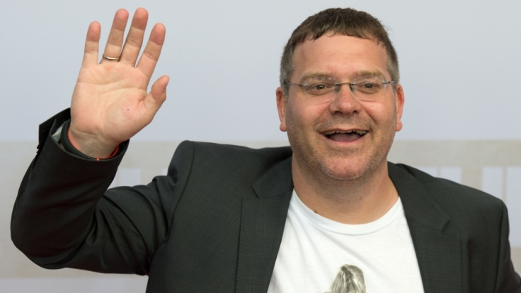 Elton verletzt sich bei