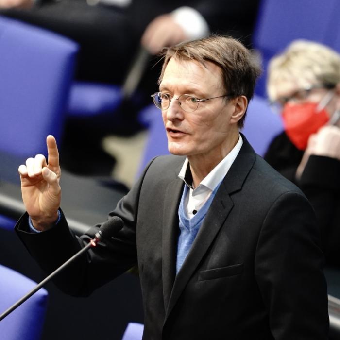 Lauterbach-Appell an Stiko! Wie gefährlich ist das Delta-Virus für Kinder?