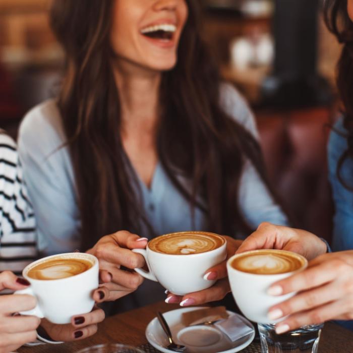 Drei bis vier Tassen Kaffee pro Tag bremsen die Zellalterung