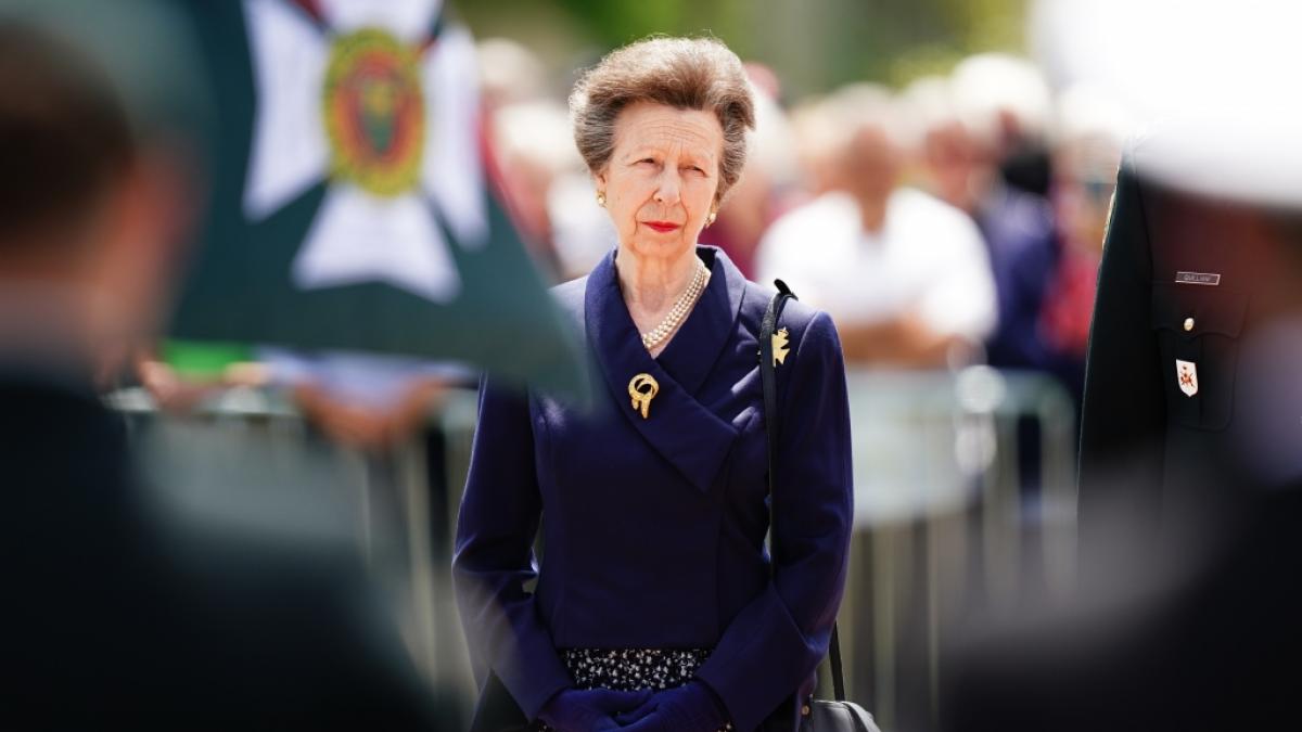 Sorge um Prinzessin Anne: Die Schwester von K&ouml;nig Charles III. liegt nach einem Zwischenfall mit einem Pferd im Krankenhaus. (Foto)