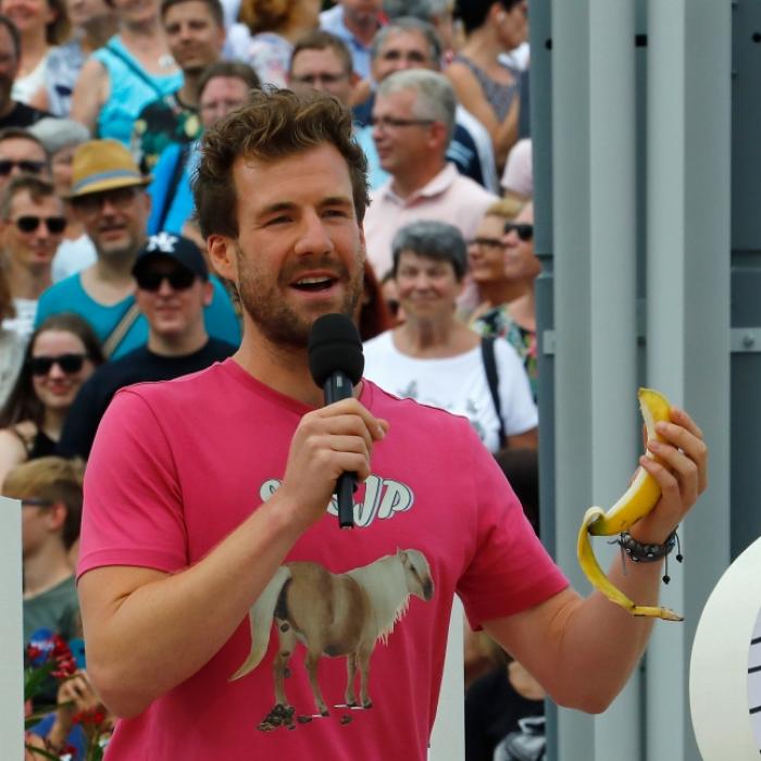 DAS sagt der Comedian zum 