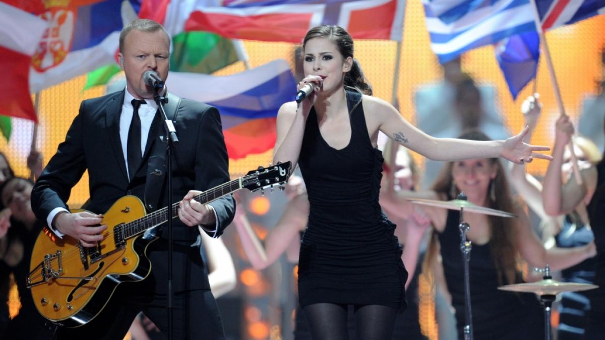 Gemeinsam mit Lena trat Stefan Raab beim ESC live in D&uuml;sseldorf auf. (Foto)