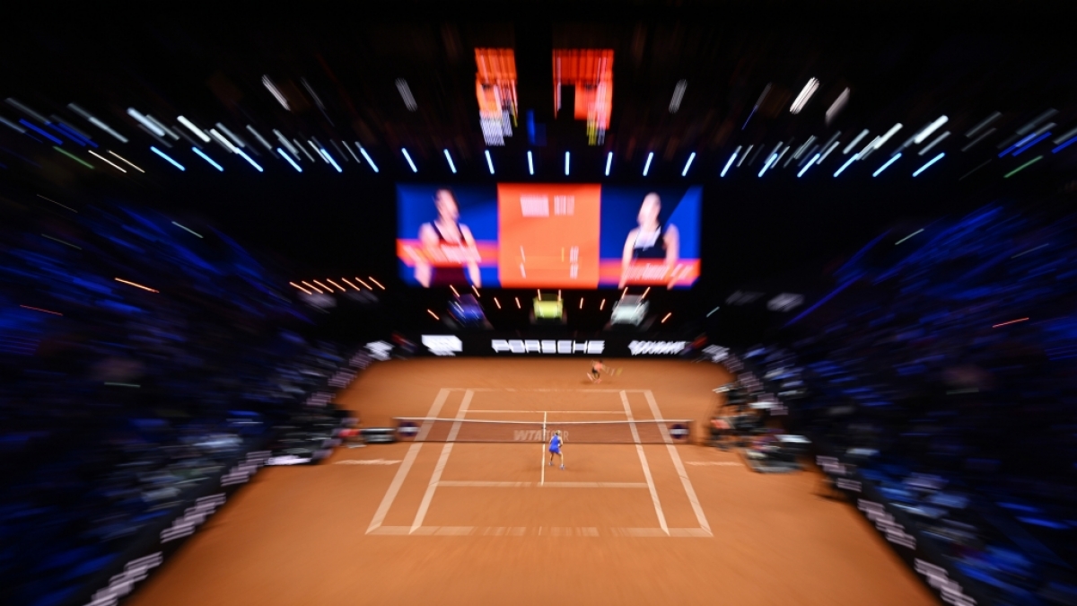 Tennis: WTA-Tour - Stuttgart, Einzel, Frauen, 1. Runde. Siegemund (Deutschland, vorne) - Tomowa (Bulgarien) (Aufnahme mit Zoomeffekt), vom 13.04.2026. (Symbolbild) (Foto)