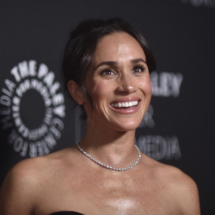 Es wird ein Mädchen! Herzogin Meghan kann nicht aufhören zu strahlen
