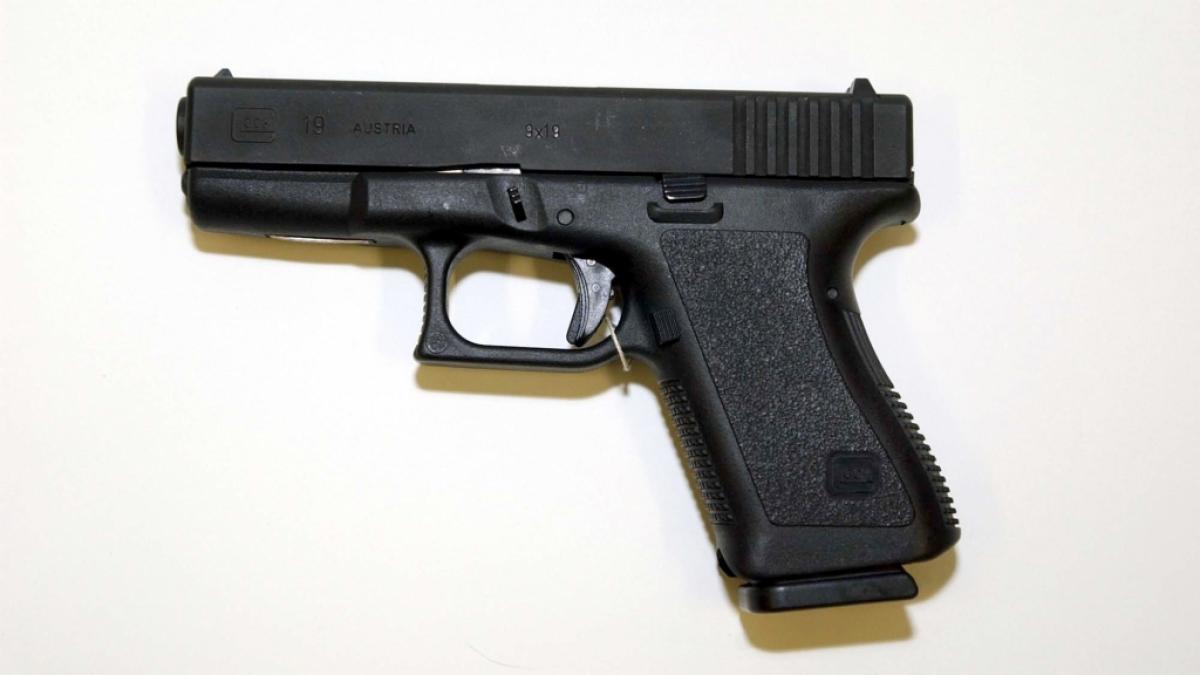 Eine Pistole vom Typo Glock 19, Kaliber 9 Millimeter Luger wurde wohl auch vom Hanau-Attent&auml;ter f&uuml;r seine Morde verwendet - legal im Internet gekauft. (Foto)