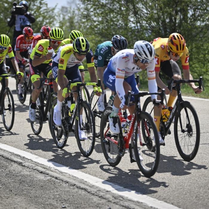 Rad-Weltmeister Evenepoel gewinnt Lüttich-Bastogne-Lüttich