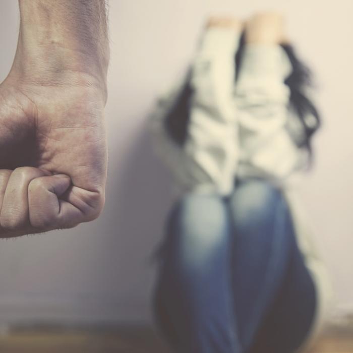Frau (45) entkommt Brutalo-Ehemann nach tagelanger Folter