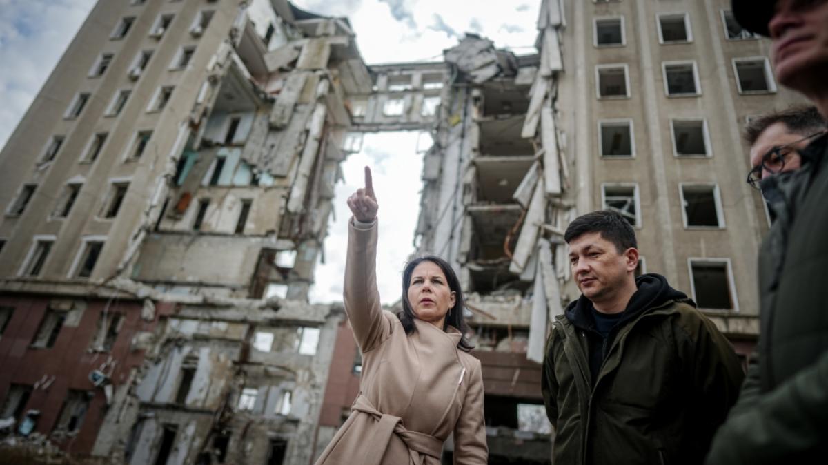 Annalena Baerbocks Besuch in der Ukraine wurde durch Luftalarm in Mykolajiw empfindlich gest&ouml;rt. (Foto)