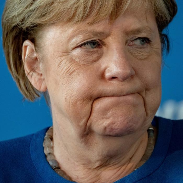 Kein Wort zum Wahldebakel! Schweigen der Kanzlerin spricht Bände