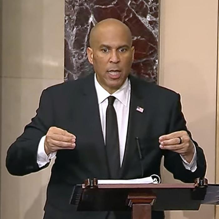 Endlos-Wutrede gegen Trump - Senator bricht Rekord