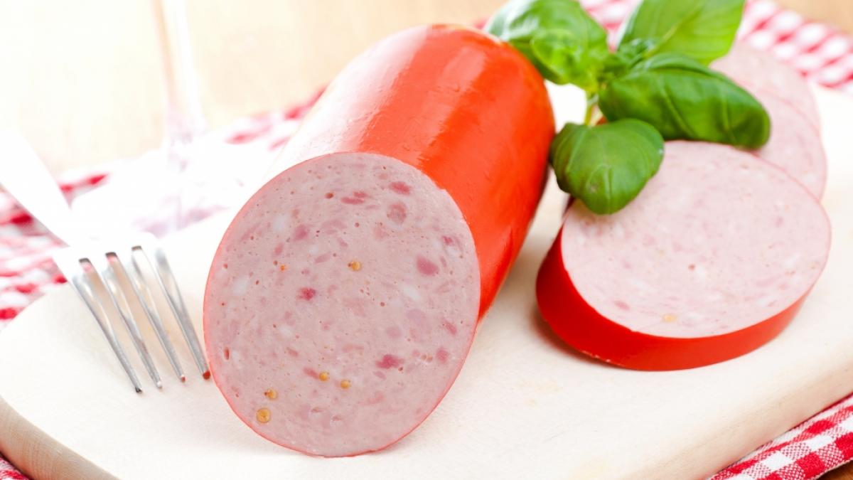 Aktuell wird die Jagdwurst der Marke "Echt Gut" vom Hersteller wegen Kunststoff-Fremdk&ouml;rpern zur&uuml;ckgerufen. (Foto)