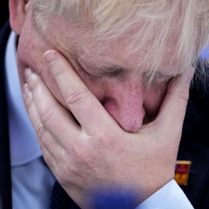 Jetzt ist es offiziell! Johnson tritt nach Politik-Beben zurück