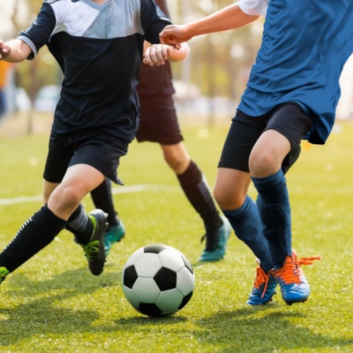 Genickbruch nach Zusammenprall! 16-Jähriger kann wohl nie wieder laufen