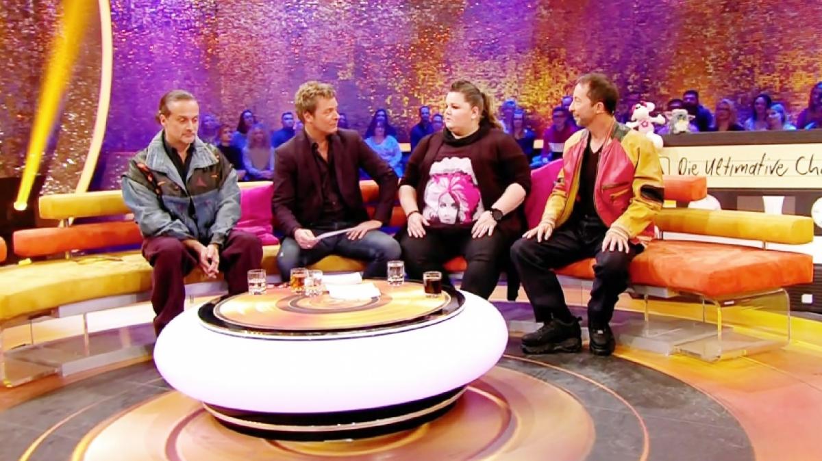 Alex Christensen, Oliver Geissen, Manuela Wisbeck und DJ Bobo (v.l.) erinnern sich an die 90er. (Foto)