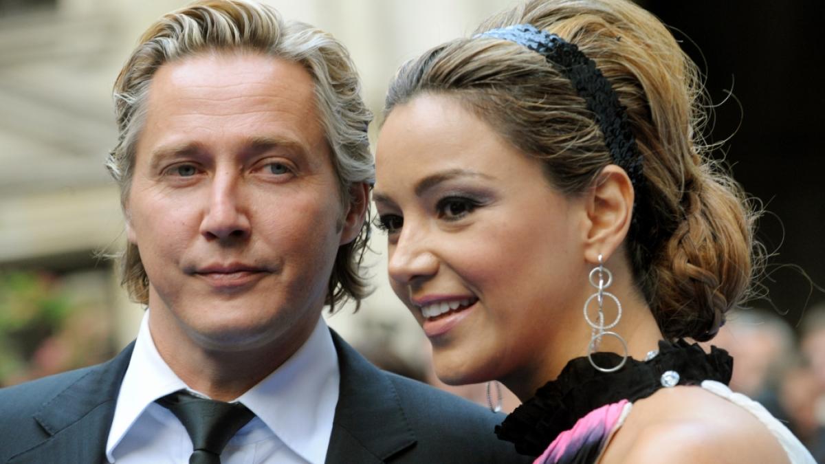 Schwer verliebt nach 20 Jahren Beziehung: Verona Pooth will ihren Ehemann Franjo nochmal heiraten. (Foto)