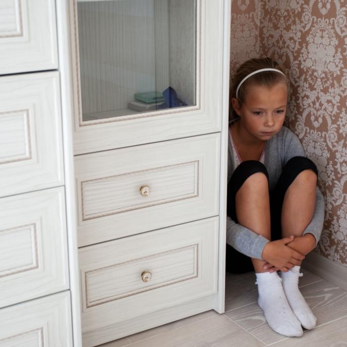 Pädophiler vergewaltigt betäubte Stieftochter (12)