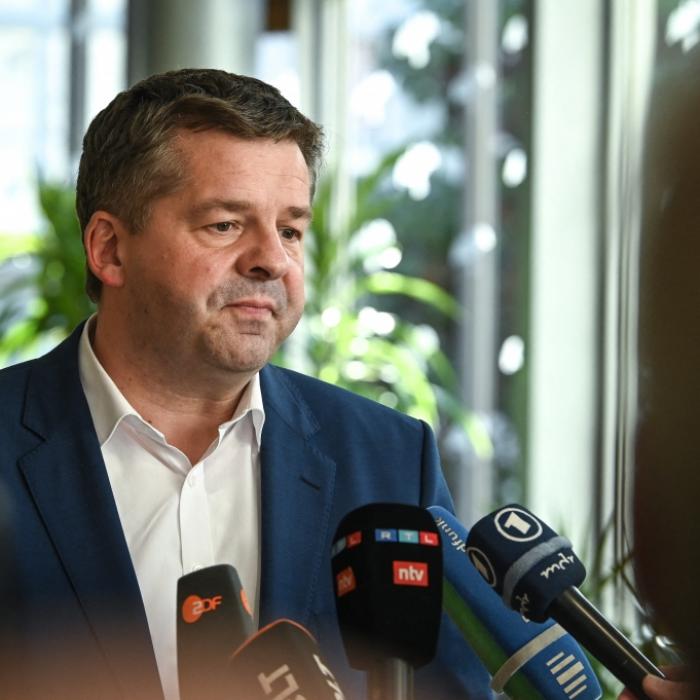 Boykott gegen Siegmund - Flucht während Ministerpräsidenten-Wahl