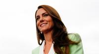 Prinzessin Kate trifft am zweiten Tag der Wimbledon Championships 2023 im All England Lawn Tennis and Croquet Club ein.