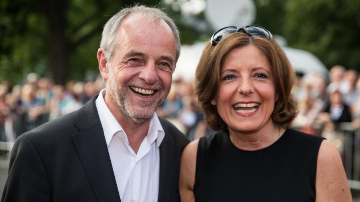 Malu Dreyer mit ihrem Ehemann Klaus Jensen bei der Premiere der Nibelungen-Festspiele 2016. (Foto)