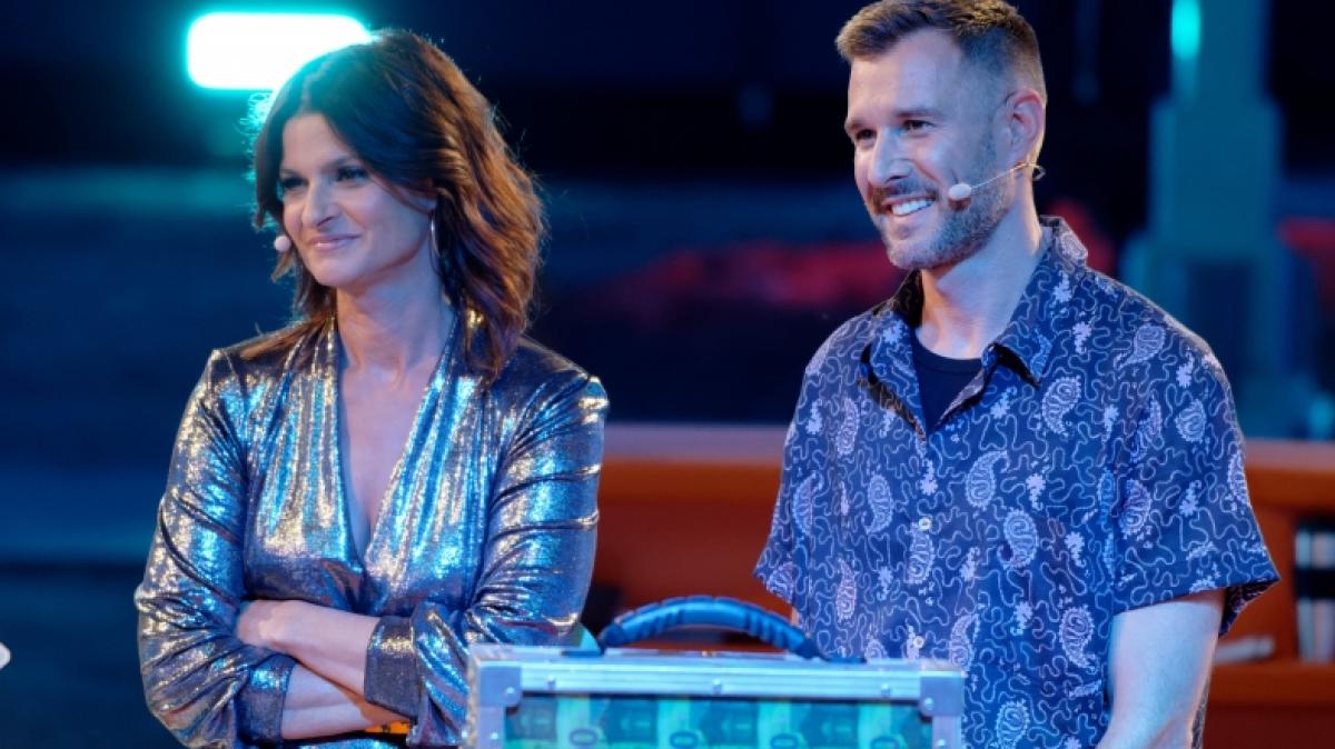 Wen kr&ouml;nen Marlene Lufen und Jochen Schropp zur strahlenden Siegerin oder zum strahlenden Sieger von "Promi Big Brother" 2022? (Foto)