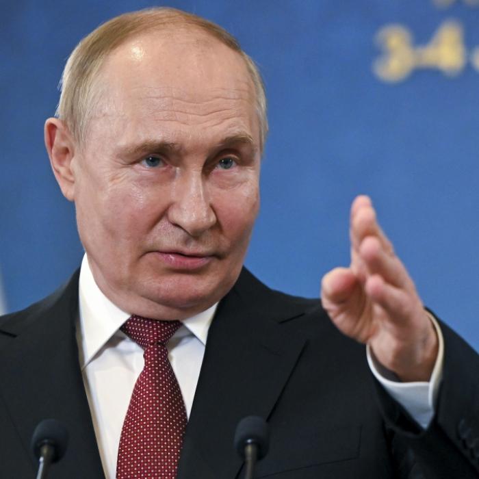 Entging Wladimir Putin bei diesem Zwischenfall nur um Haaresbreite dem Tod?