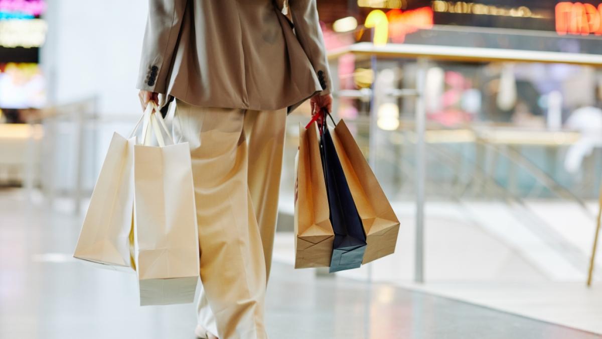Am Tag der Deutschen Einheit blieben die Gesch&auml;fte geschlossen. Am Sonntag kommen Shopping-Fans in Berlin auf ihre Kosten (Symbolfoto). (Foto)