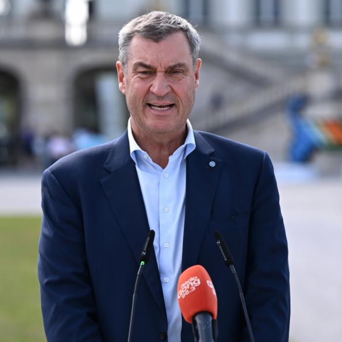 Söder von Spott-Welle überrollt - CSU-Chef geht nach Ruder-Versuch baden