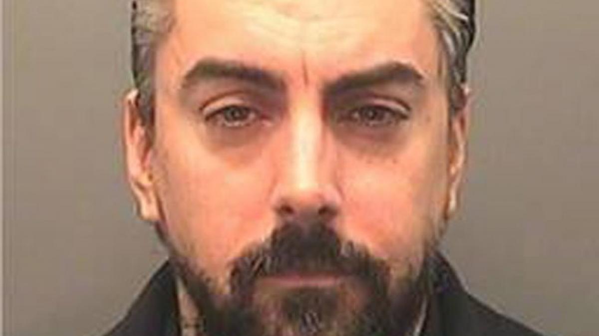 Ex-Lostprophets-Frontmann und Kindersch&auml;nder Ian Watkins wurde im Gef&auml;ngnis von Mit-Insassen attackiert. Jetzt schwebt er in Lebensgefahr. (Foto)