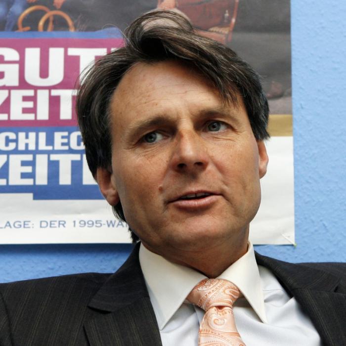 Nazi-Klatsche! GZSZ-Star in SS-Uniform regt zum Nachdenken an