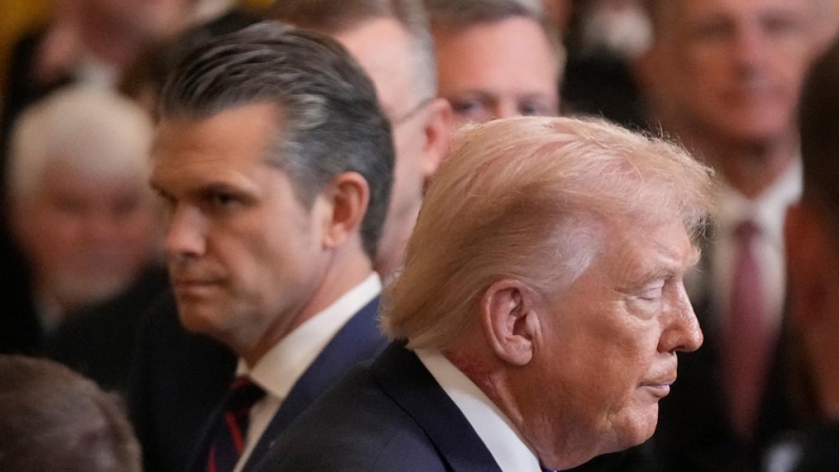 Ein mysteri&ouml;ser Hautausschlag am Hals von Donald Trump sorgt derzeit f&uuml;r reichlich Spekulationen. (Foto)