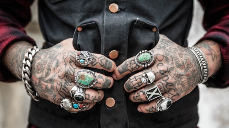 Tattoos liegen voll im Trend - doch oft genug verunstalten mit wenig Talent gesegnete Tätowierer ihre bemitleidenswerte Kundschaft fürs Leben.