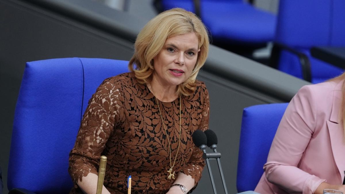 Bundestagspr&auml;sidentin Julia Kl&ouml;ckner (CDU) musste bei der Fragestunde am Mittwoch hart durchgreifen. (Foto)