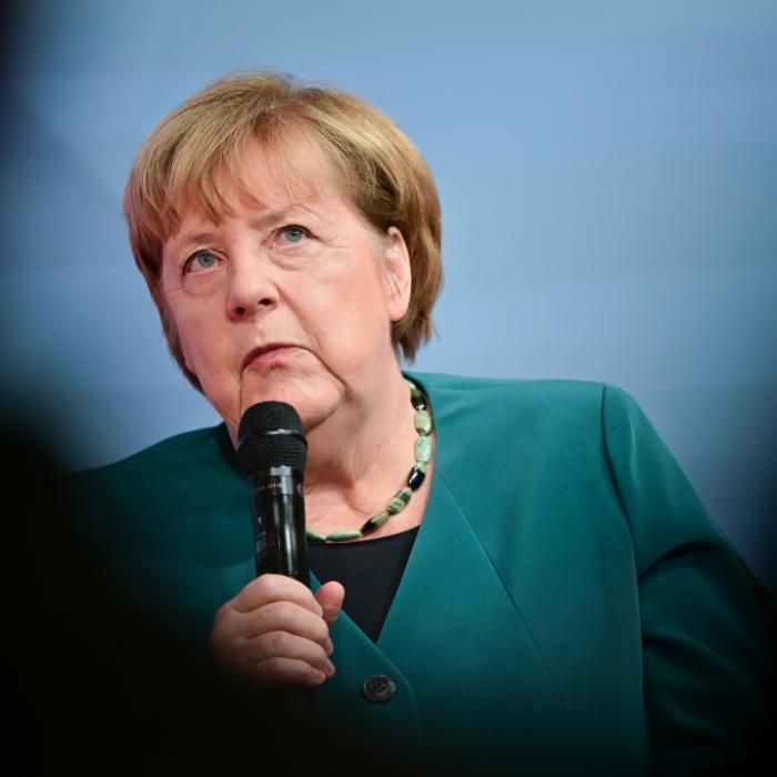 Name in Epstein-Akten erwähnt - Foto sorgt für Spekulationen um Ex-Kanzlerin