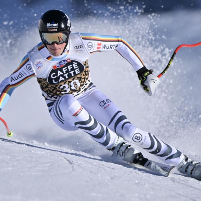 Ski-Ass Straßer gewinnt Nachtslalom in Schladming