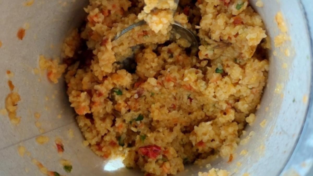 So sieht der "Bulgurcup" in der Sorte Tomate, Champignon, Paprika nach der Zubereitung aus. (Foto)