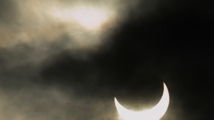 Sternschnuppen, Sonnenfinsternisse und viele weitere Ereignisse gibt es 2015 am Himmel zu beobachten.