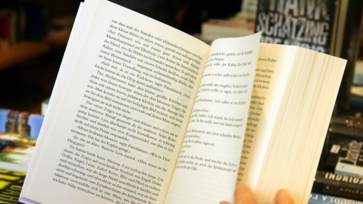 Bei kuriosen Buchtiteln lesen die Leser gerne weiter.