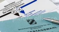 Gleich mehrere Sender übertragen die Wahlprognosen und Ergebnisse am Wahlsonntag live.