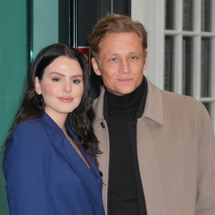 Schauspielerin lässt gemeinsam mit Freund Matthias Schweighöfer die Hüllen fallen