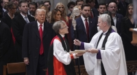 Pastorin Mariann Budde zählte Donald Trump in ihrer Predigt an.