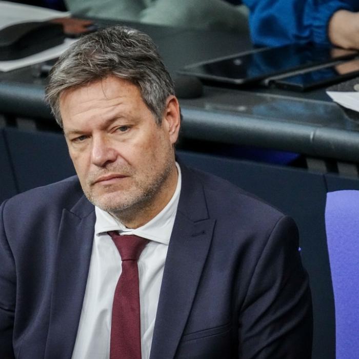45.000 Euro pro Einwohner! Hat sich Habeck beim Heiz-Gesetz verrechnet?