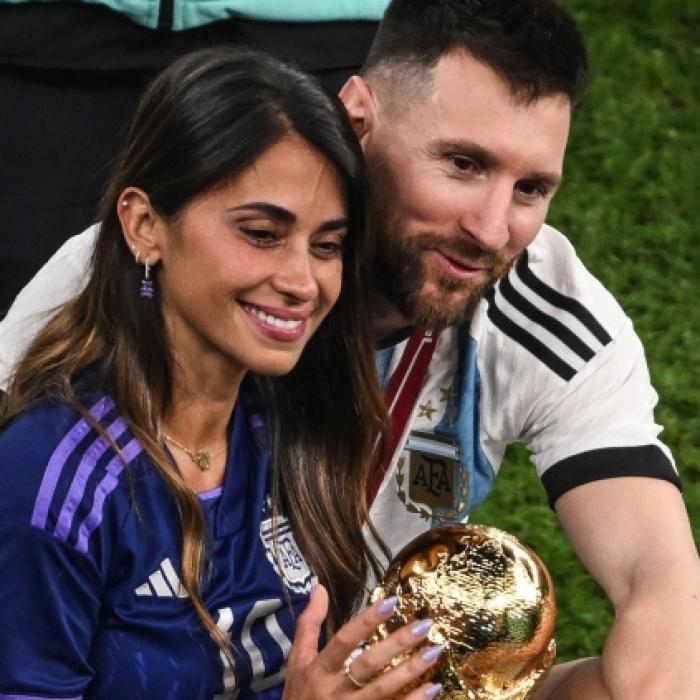 Messi-Frau eiskalt! Dieser Bikini-Hammer macht die Fans sprachlos