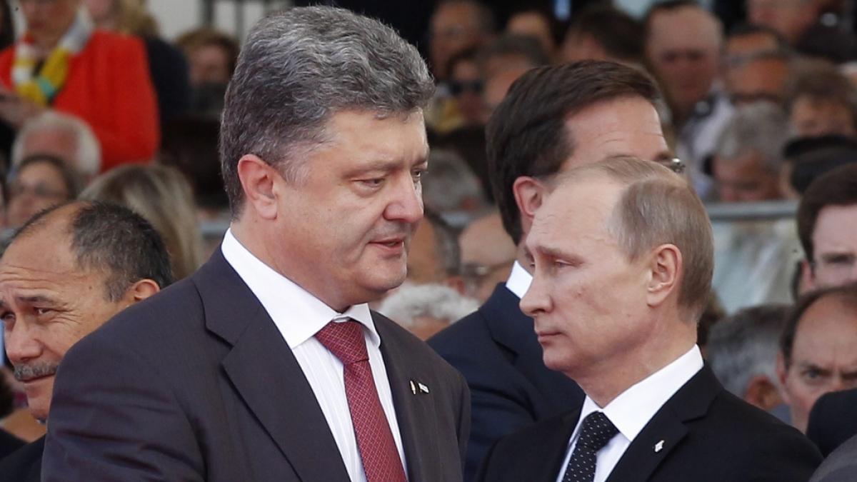 Petro Poroshenko und Wladimir Putin in&nbsp;Ouistreham, Frankreich, im Juni 2014. (Foto)