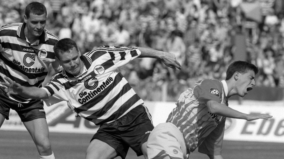 Die alte Aufnahme aus dem Jahr 1998 zeigt&nbsp;Hendrik Herzog (l), Sergej Mandreko (m) und&nbsp;Alexander Popowitsch (r). (Foto)
