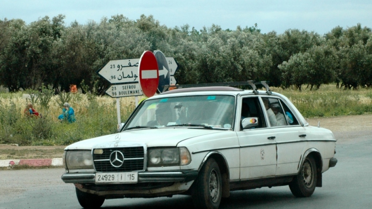 Die meisten Sammeltaxis in Marokko sind Mercedes W123, denn sie fahren, fahren, fahren. (Foto)